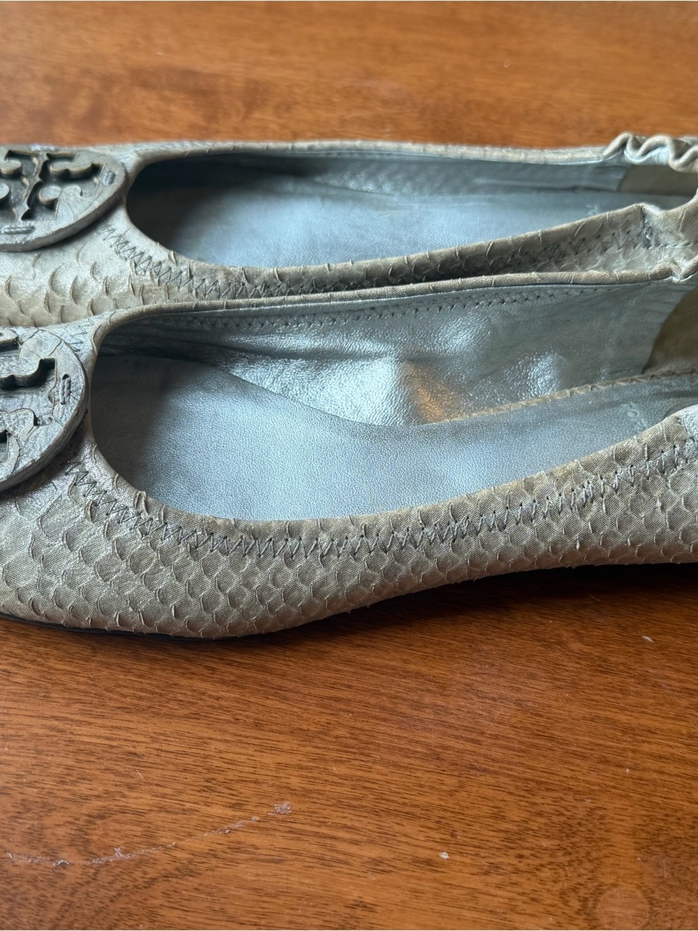 Tory Burch python flats - Picture 4 of 10